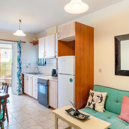 Central Flat With Covered Patio! 公寓 阿尔戈斯托利翁